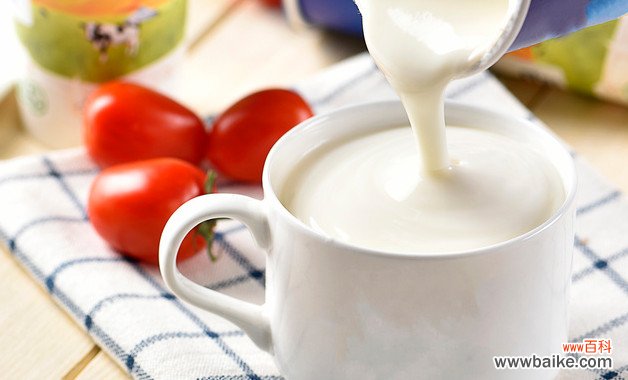 果汁可以混牛奶吗 牛奶加果汁为什么会结块