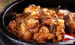 砂锅猪肚煨乌鸡步骤 砂锅猪肚煨乌鸡的烹饪方法
