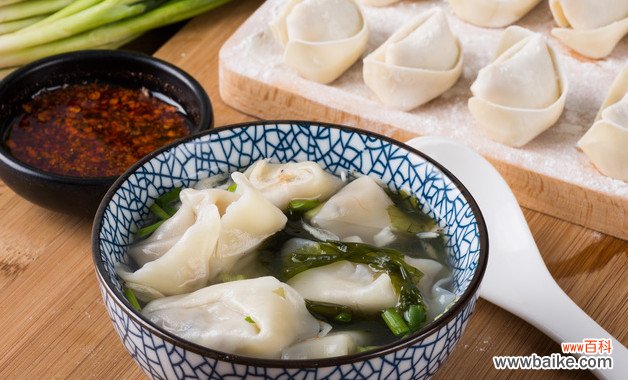 包馄饨的手法 馄饨这样包又快又好