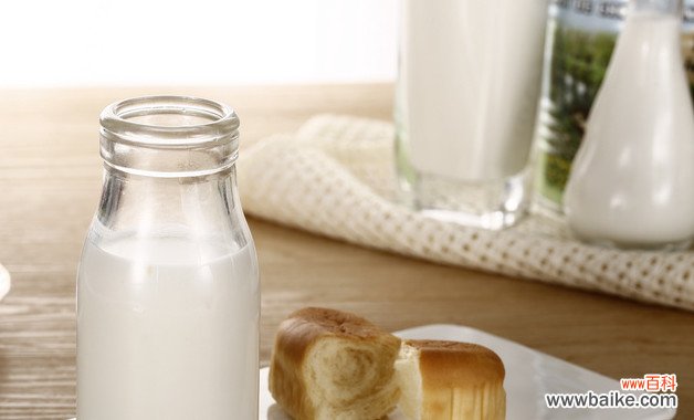 喝牛奶皮肤会变好吗 牛奶对皮肤的好处