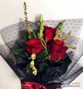 探秘玫瑰的花语，了解每一朵花所代表的含义 12朵玫瑰花的寓意与象征