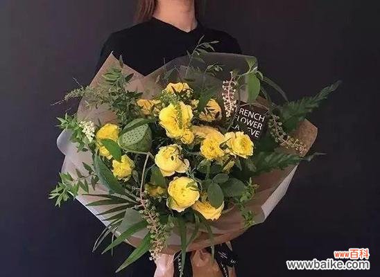 玫瑰的不同颜色和数量所传递的情感 四朵玫瑰的花语之解读