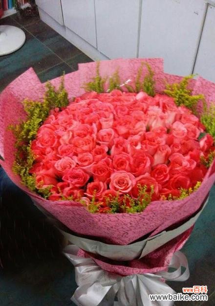 探究不同玫瑰花数目所代表的意义 解读几朵玫瑰花的含义