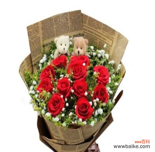 传递深情与真爱,表达长久的承诺 13朵红玫瑰的象征意义