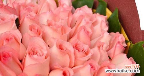 解析三朵玫瑰花的不同寓意 三朵玫瑰花语的含义