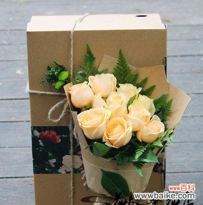 香槟玫瑰传递的爱情信息和爱的象征 11朵香槟玫瑰花语-爱的誓言