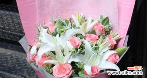 探究它的深刻含义和精神内涵 解析11朵玫瑰花语