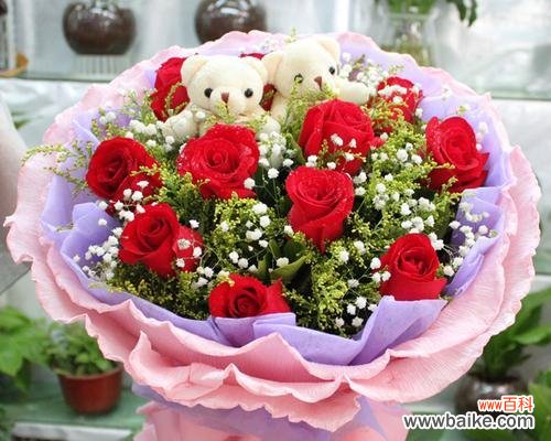 探究粉色玫瑰背后的花语含义 11朵粉色玫瑰的花语