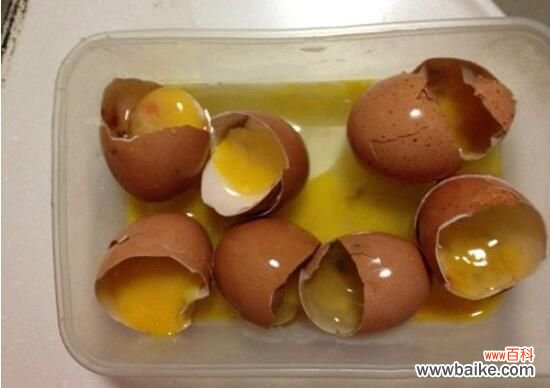 臭鸡蛋能给花做肥料吗?直接埋入花盆中可令花开爆盆