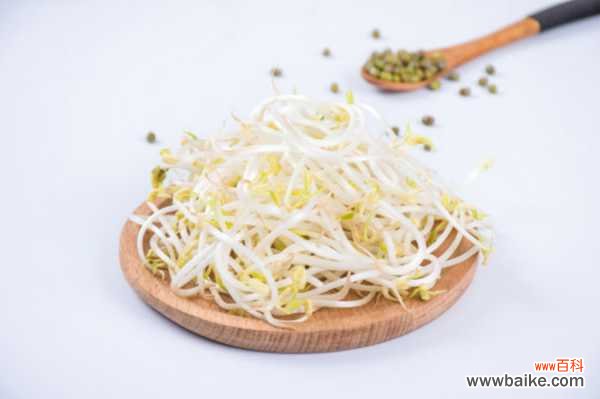 给豆子洒点水，3天就长成豆芽，炒菜好滋味！