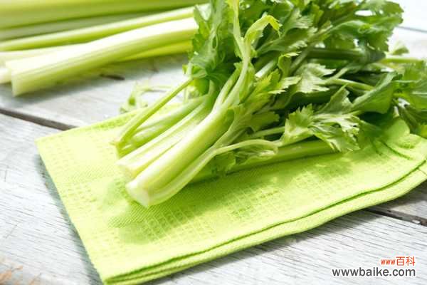 阳台芹菜的种植方法