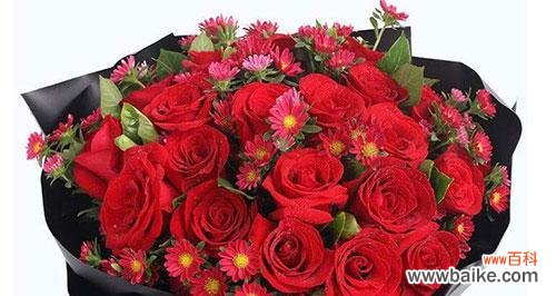 解读8朵红玫瑰花的不同寓意，让你送花更有心 8朵红玫瑰花的含义与象征