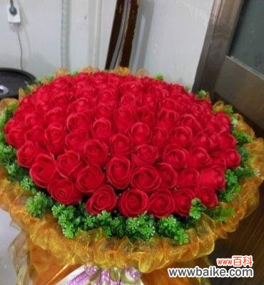 探寻花朵的深意 以九十九朵花代表什么