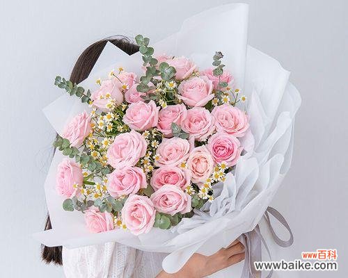 传情的花语九十九朵玫瑰 九十九朵玫瑰的含义与传承