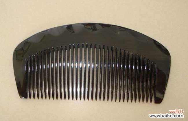 黑牛角梳的作用与功效 牛角梳有什么作用？