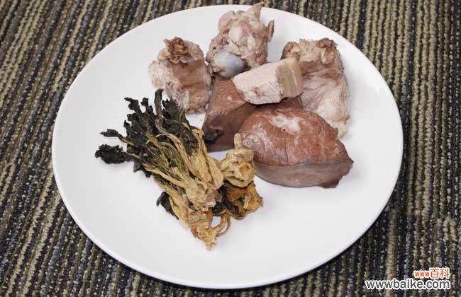 怎样洗猪肺又快又干净 猪肺怎么洗才干净？