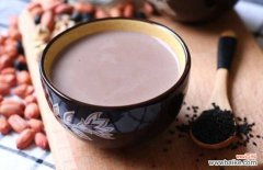 喝黑豆浆对子宫有什么好处 喝黑豆浆有什么好处？