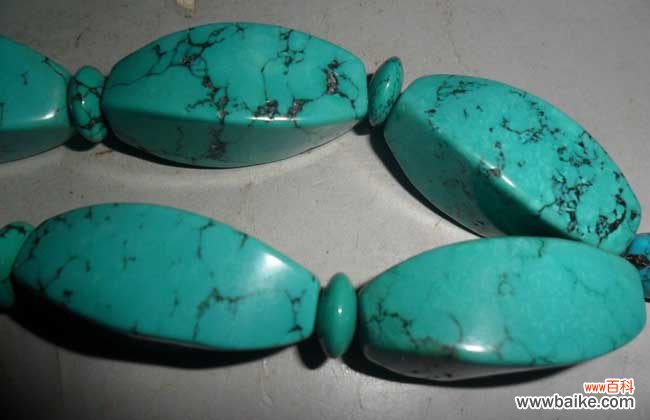 绿松石可以碰汗水吗 绿松石可以碰水吗?