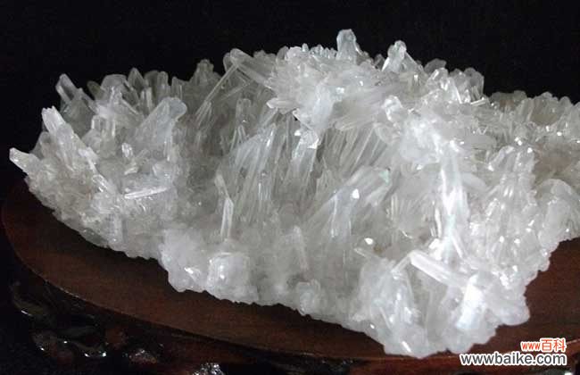 人造水晶对人体有害吗 天然水晶和人造水晶的区别