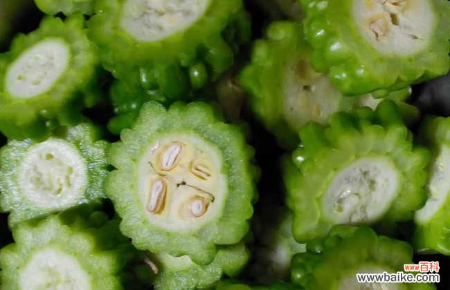 苦瓜为什么不能生吃 苦瓜生吃好还是熟吃好？