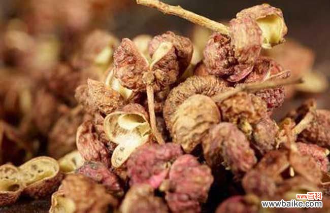 花椒水泡脚的正确方法 花椒水泡脚的功效与作用