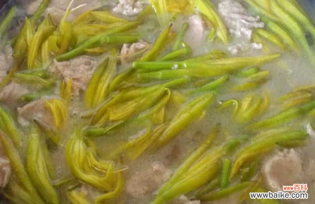 黄花菜轻微中毒的症状 新鲜黄花菜有毒吗？