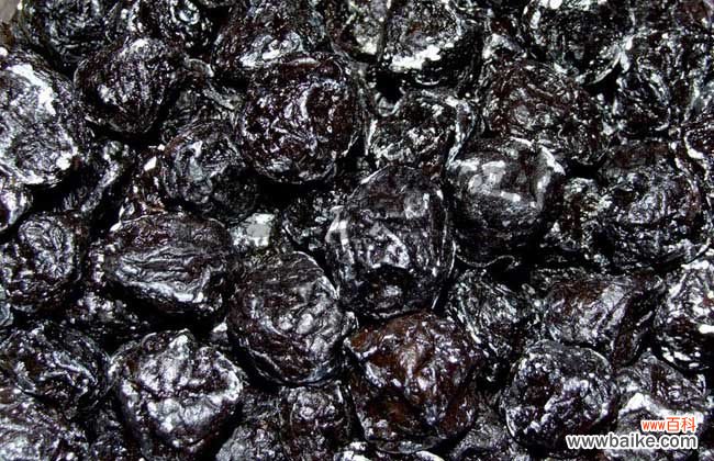 乌梅和什么搭配对肝好 乌梅泡水喝的功效和禁忌