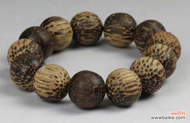 盘好的沉香手串是什么颜色 沉香手串怎么盘才好?