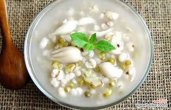 赤小豆薏米快速减肥法 薏米绿豆粥的做法