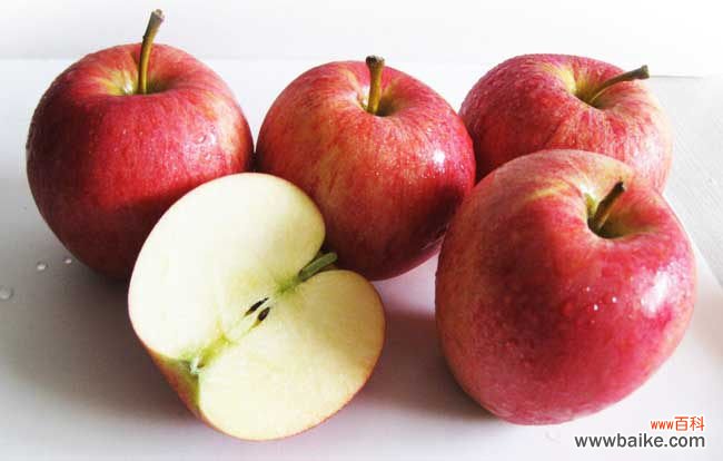 晚上吃苹果等于吃砒霜 什么时候吃苹果最好？