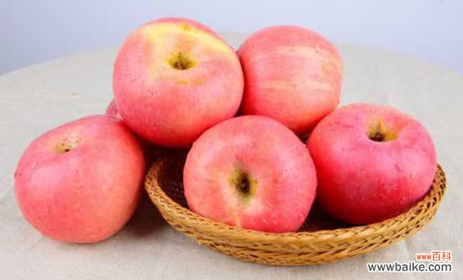 晚上吃苹果等于吃砒霜 什么时候吃苹果最好？