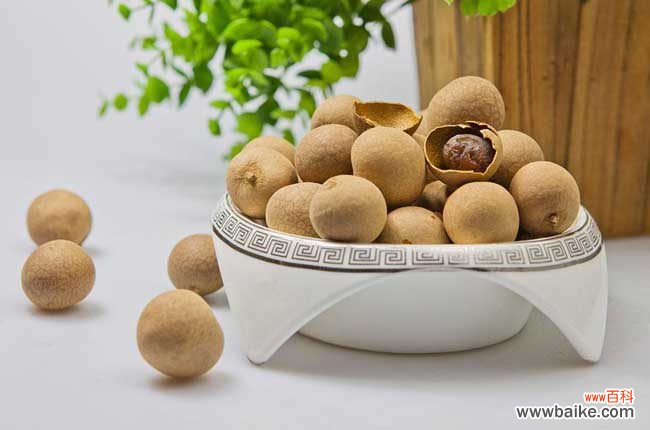 龙眼和桂圆是同一种水果吗 龙眼吃多了会上火吗?