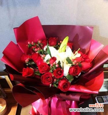 传递爱情与浪漫的玫瑰花，19朵红色玫瑰的特殊象征 19朵红色玫瑰花的寓意与传说