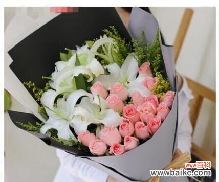 绽放在爱情世界中的馨香之花 19朵粉玫瑰的含义与传说