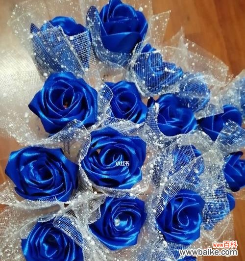 解读蓝色妖姬图片中的隐藏花语,揭秘它所代表的意义 探秘蓝色妖姬的花语