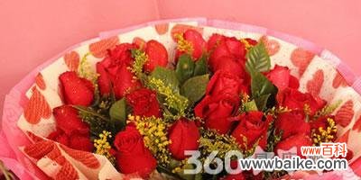 99朵玫瑰花的花语及象征意义 99朵玫瑰花的花语之浪漫祝福