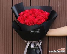 探究24朵玫瑰的象征意义及用途 24朵玫瑰的代表意义