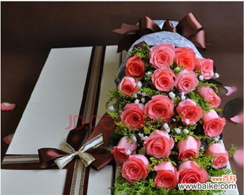 浪漫传递爱意，体现爱情深度 19朵粉玫瑰的代表意义