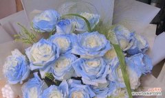 碎冰蓝玫瑰在情人节送女朋友合适吗？