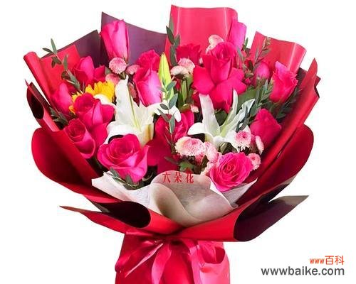 一朵玫瑰搭配九朵百合的花语是什么？哪里有相关图片？