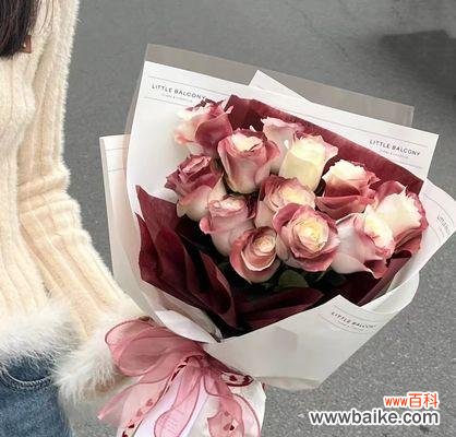 情人节给老婆送几支玫瑰？如何表达爱意？