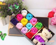 一束花，传达千言万语 12支玫瑰花的象征意义