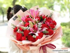 传达爱意与敬意，康乃馨不同寻常 送女生康乃馨的深层含义