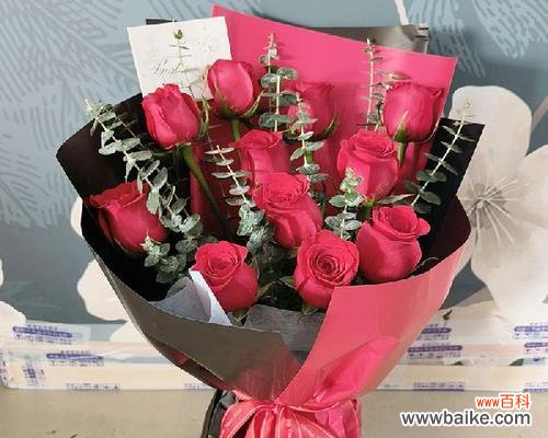 118朵红玫瑰花代表什么？