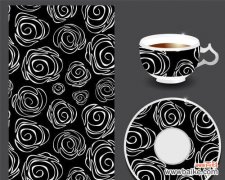 茶杯上的花卉图案有何寓意？它在设计中表达什么主题？