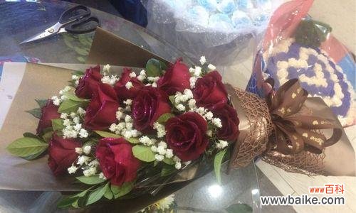 用花语传递真情的秘密 十一朵玫瑰的意义