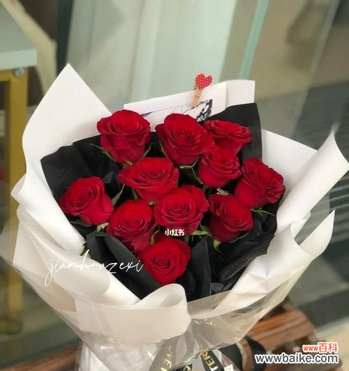 探寻红玫瑰代表爱情的深意 送11朵红玫瑰的意义