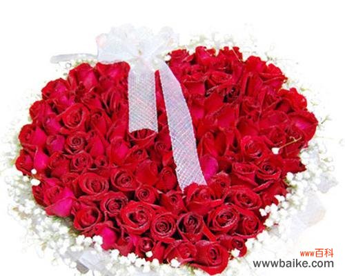 探究玫瑰花传递的情感与信息 两朵玫瑰花的象征意义