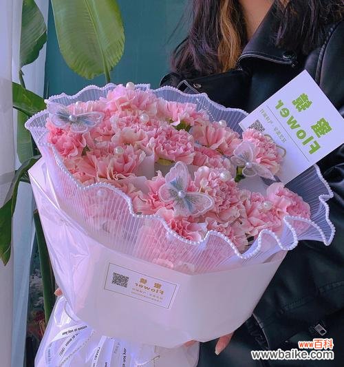 前男友送康乃馨的含义是什么？这代表了什么情感？