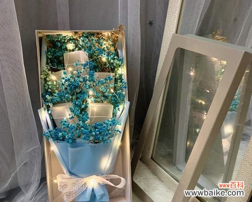 朋友之间深厚情感的象征 送满天星的意义